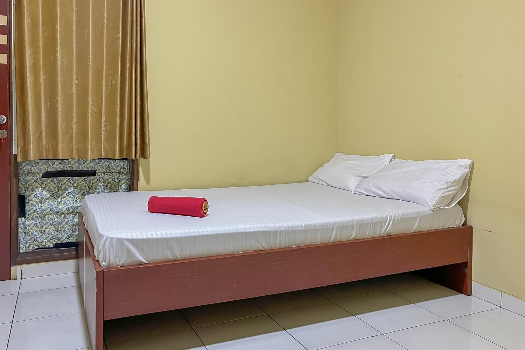 Metro Redpartner Hotel